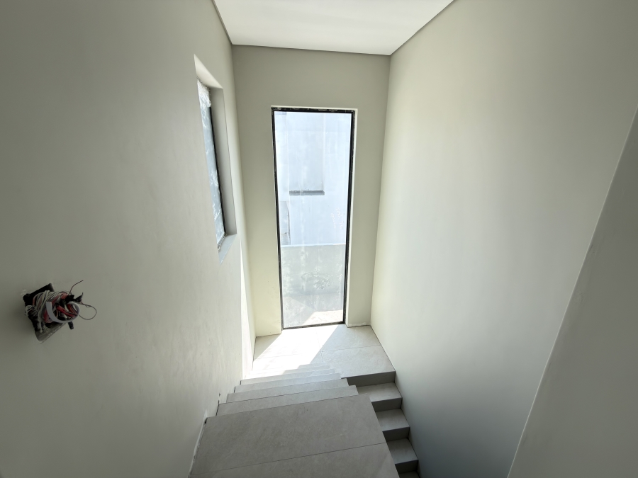 4 Bedroom Property for Sale in Sandown Western Cape